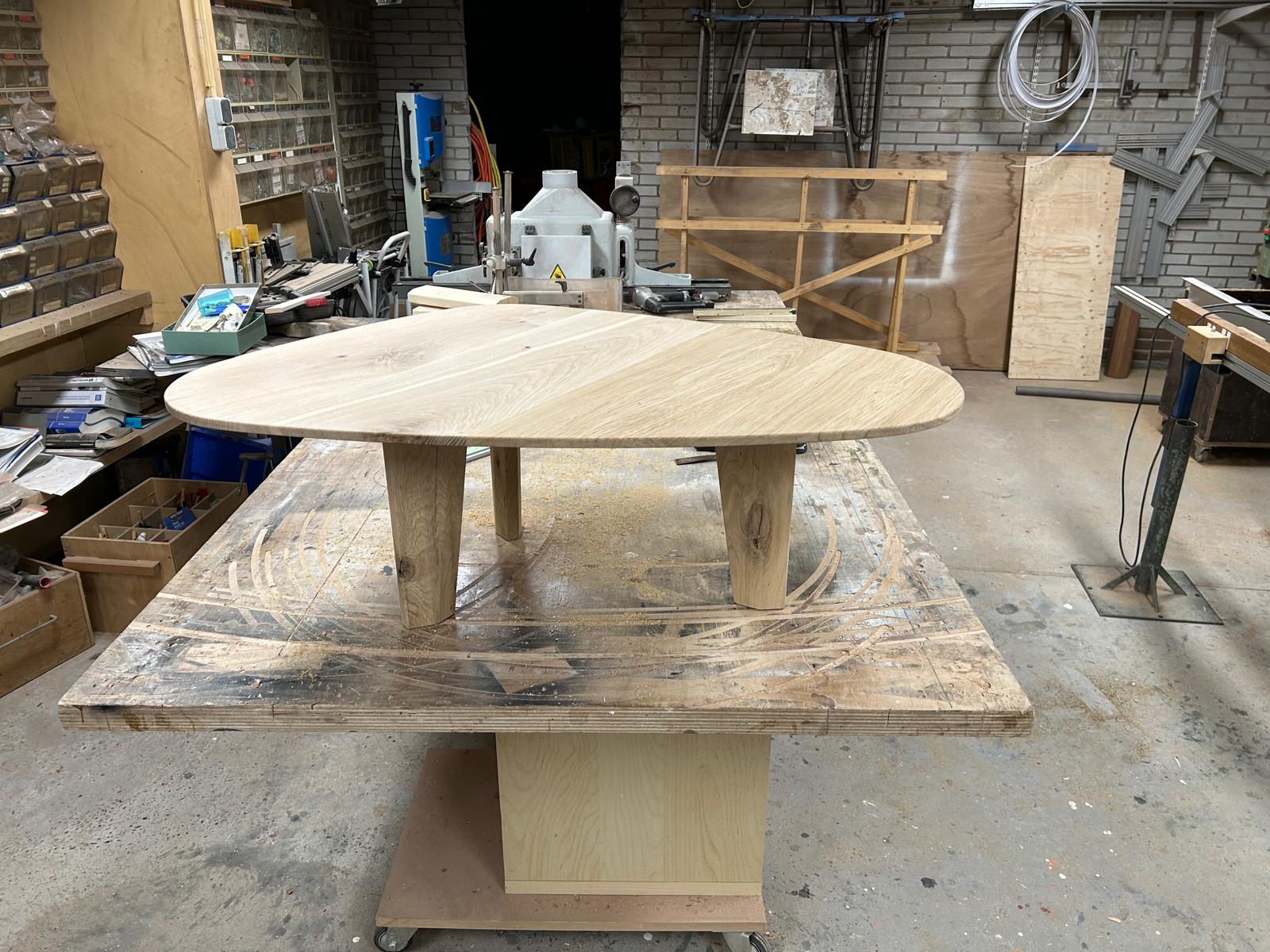 Maatwerk meubels - Eettafel poten