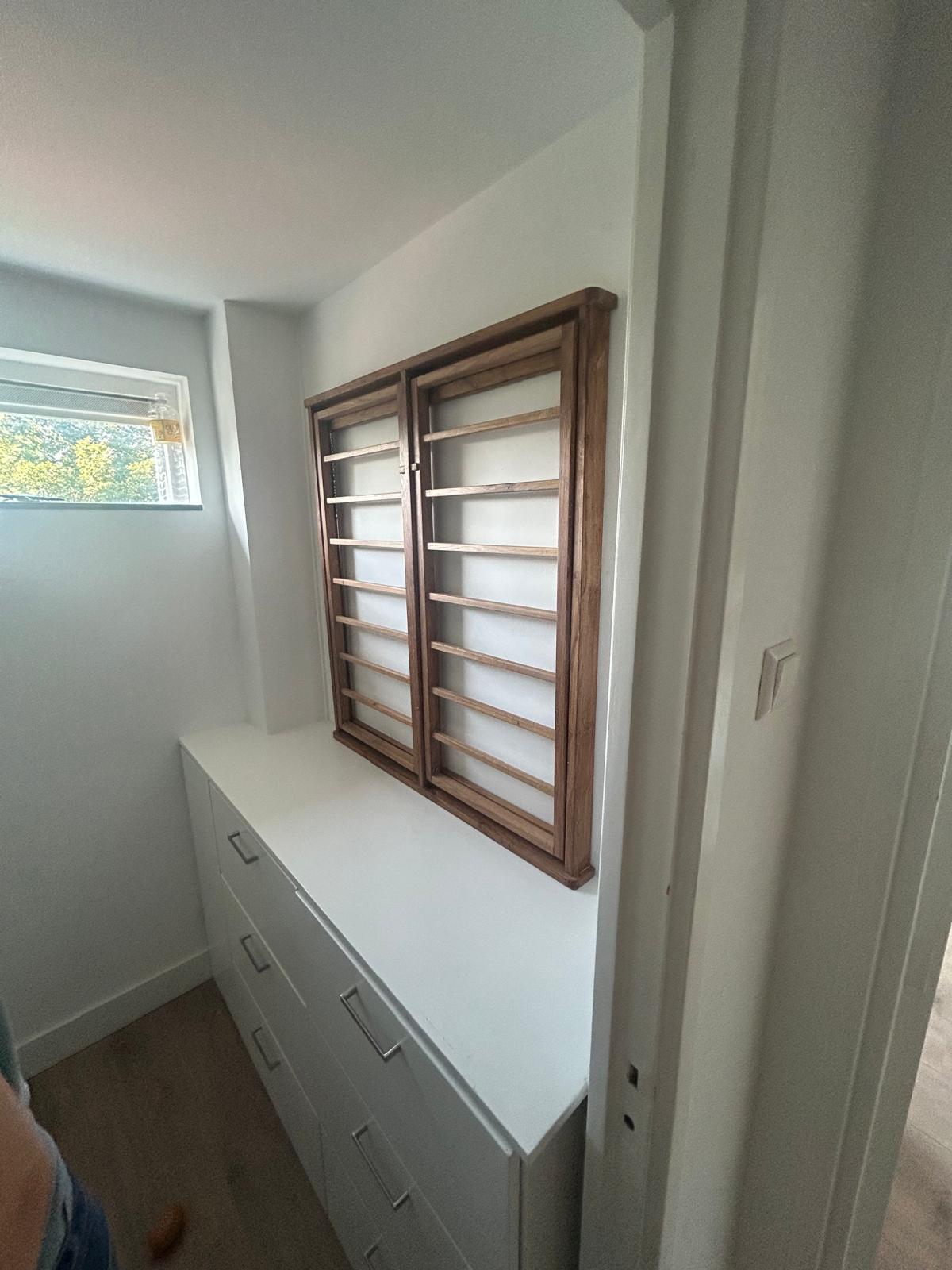 Maatwerk meubels - Inbouwkast vitrine
